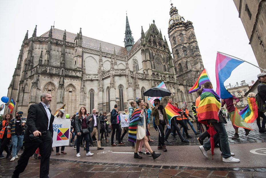 Prilož ruku k PRIDE Košice 2016! Poď dobrovoľníčiť!